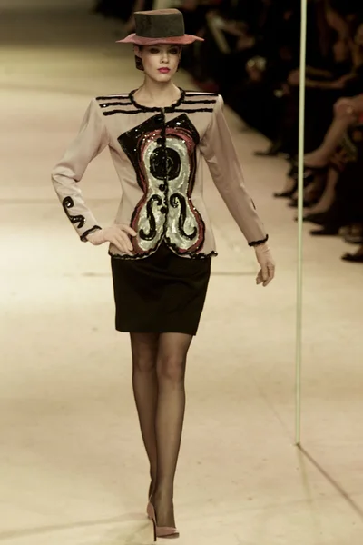 Look 195
